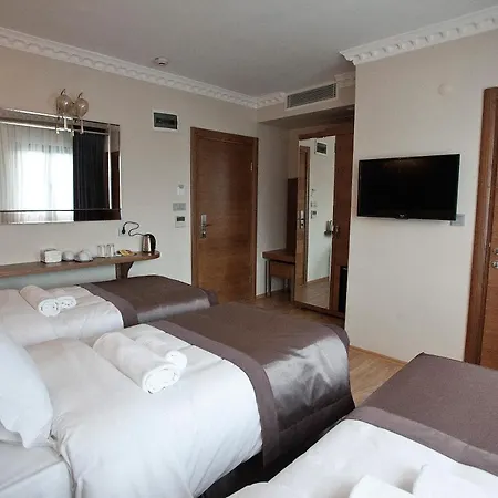Aparthotel Pera Line *
